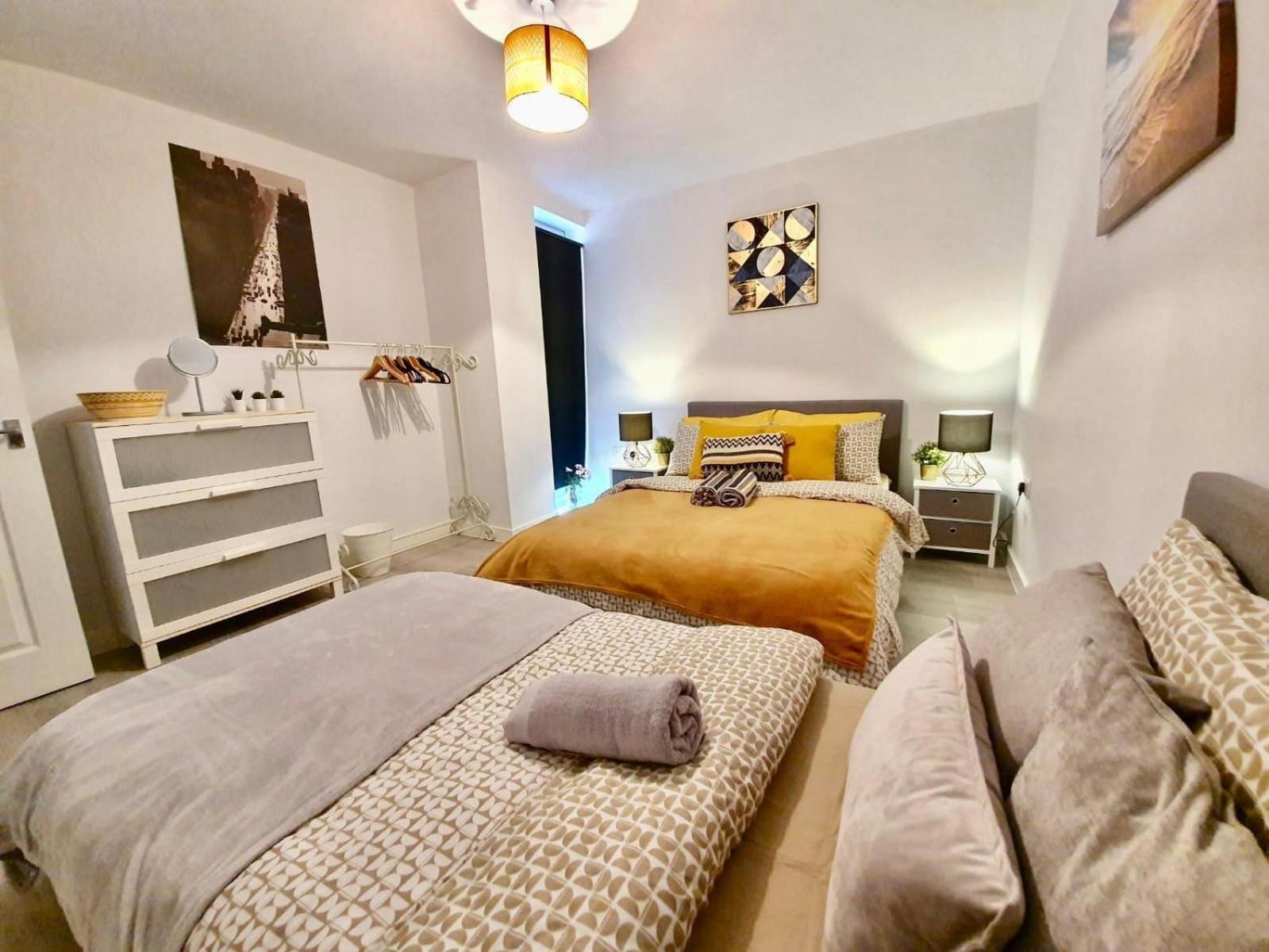 Opp Liverpool - Perfect For Contractors And Travellers, Big Savings Booking 4 Nights Or More! Apartment Phòng bức ảnh