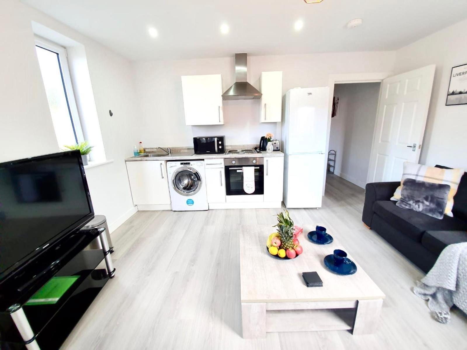Opp Liverpool - Perfect For Contractors And Travellers, Big Savings Booking 4 Nights Or More! Apartment Phòng bức ảnh