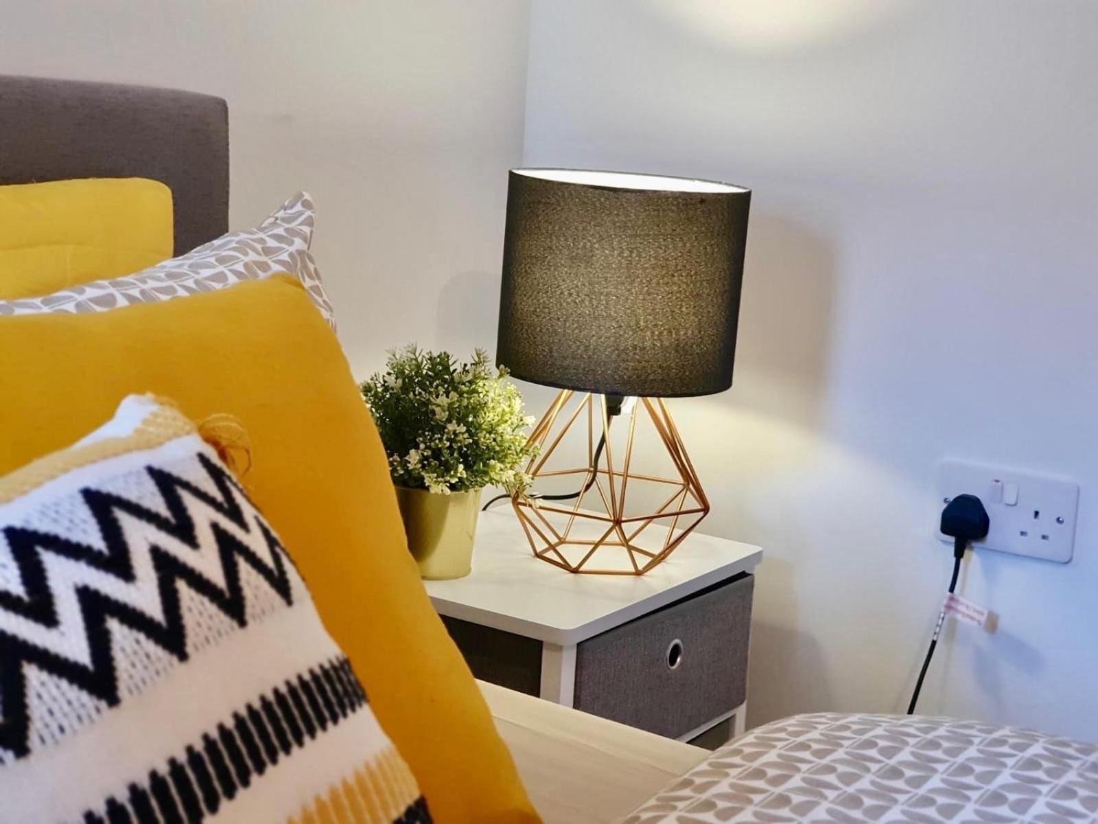 Opp Liverpool - Perfect For Contractors And Travellers, Big Savings Booking 4 Nights Or More! Apartment Phòng bức ảnh