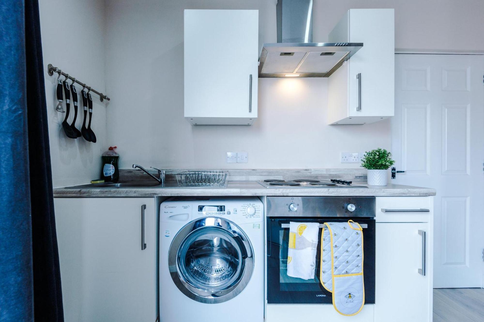 Opp Liverpool - Perfect For Contractors And Travellers, Big Savings Booking 4 Nights Or More! Apartment Phòng bức ảnh
